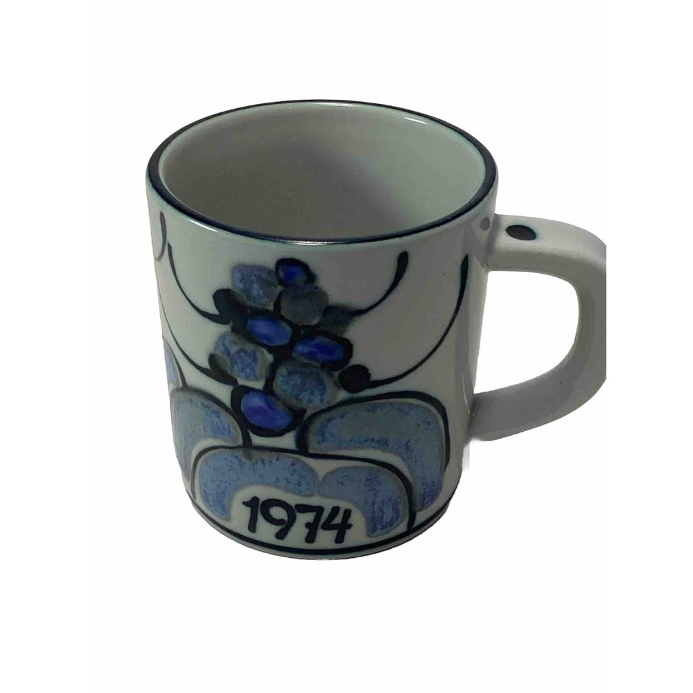 Royal Copenhagen Fajance 1974  Annual COFFEE CUP MUG Denmark  3" Blue